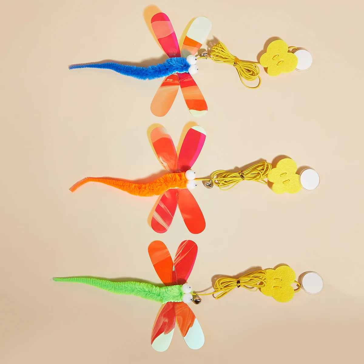 Cat Hanging Door Toy ā Elastic Rope Feather Teaser for Cats