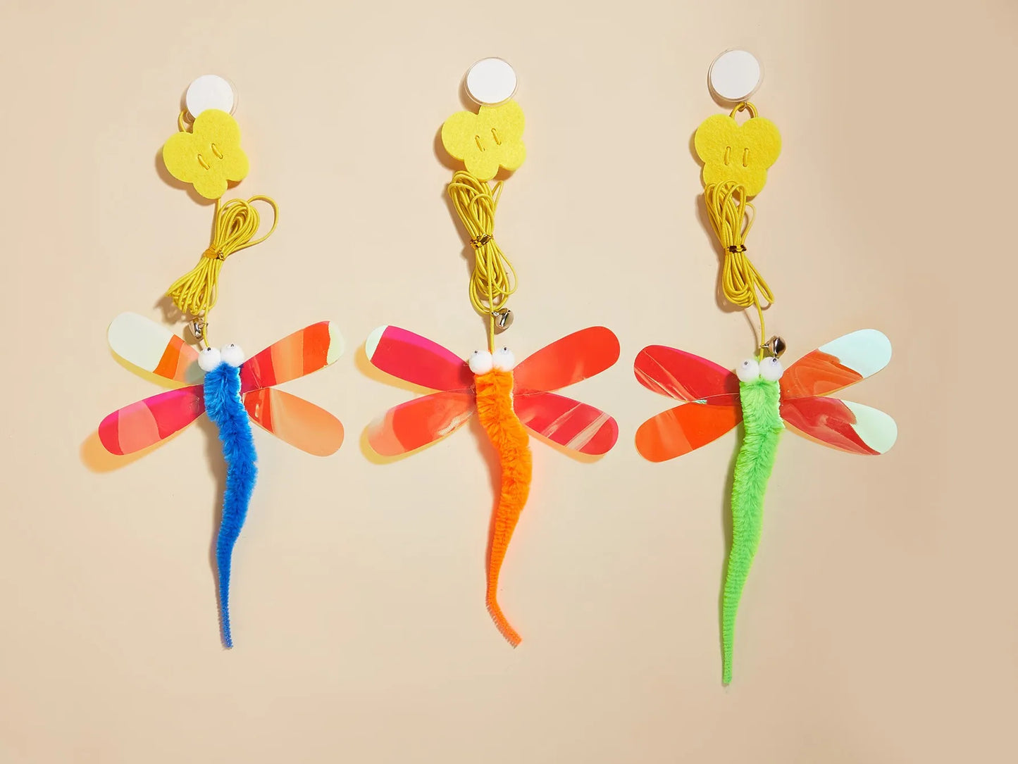 Cat Hanging Door Toy ā Elastic Rope Feather Teaser for Cats